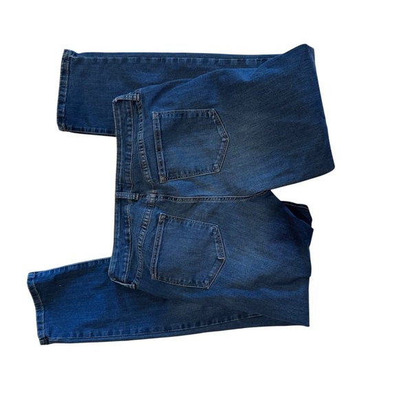 Classic Blue Women's Jeans - Picture 2 of 3